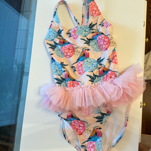 Lola + The Boys - Picture 4 of 4